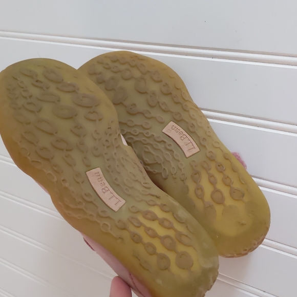 LL Bean Pink Velcro Sneakers - Picture 9 of 12